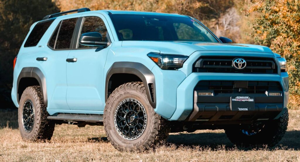 17x8.5 Fuel Off-Road Talon FC901 Gloss Black with Gunmetal Ring on 2025 Toyota 4Runner